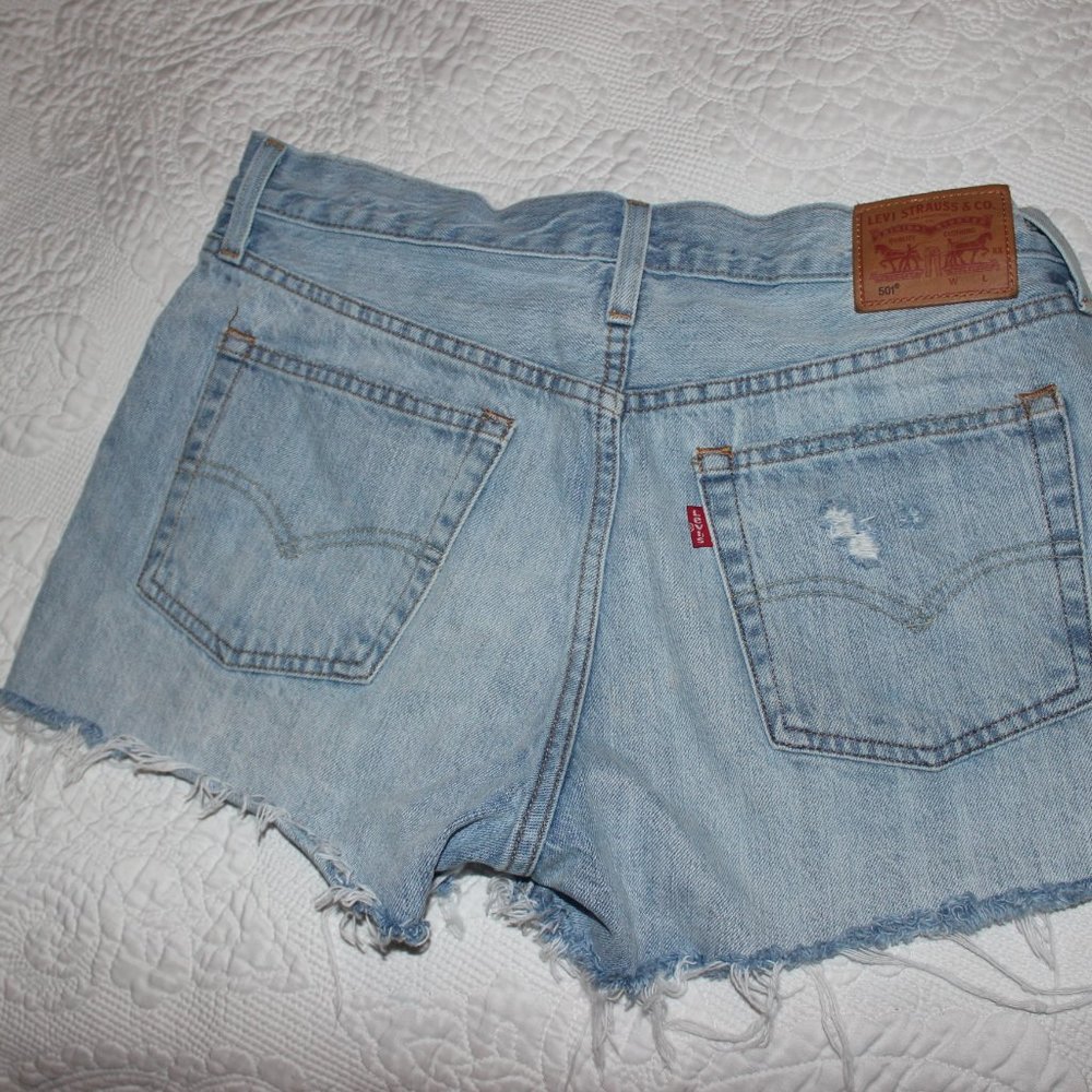 Levi's 501 Distressed Denim Jean Cutoffs Sz 27